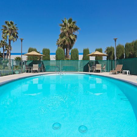 Holiday Inn Express Bakersfield, An Ihg Hotel Facilities photo