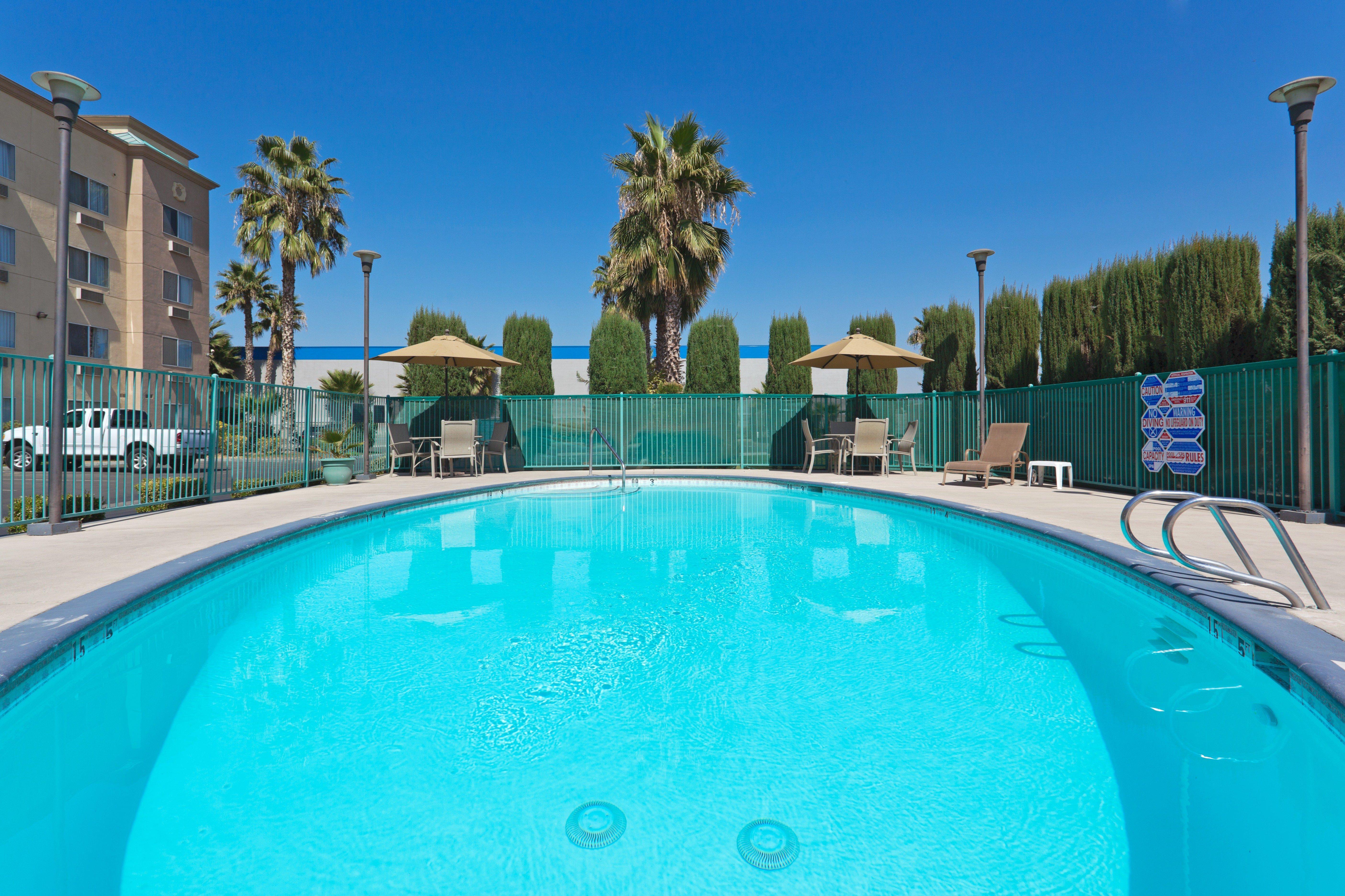 Holiday Inn Express Bakersfield, An Ihg Hotel Facilities photo